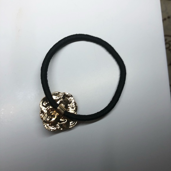 Camellia Flower Hair Ties/Clips - Picture 5 of 7